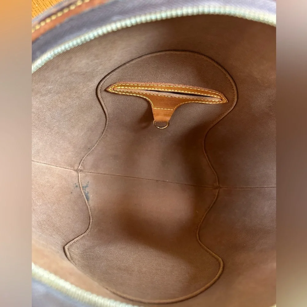 Louis Vuitton Ellipse PM Monogram Vintage Handbag